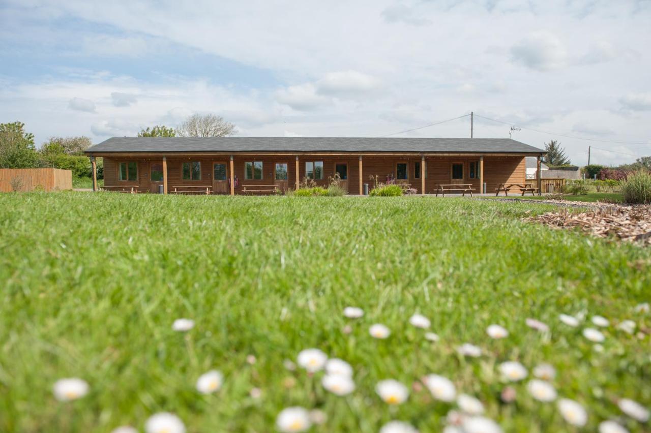 Cowbridge Cabins Eksteriør bilde